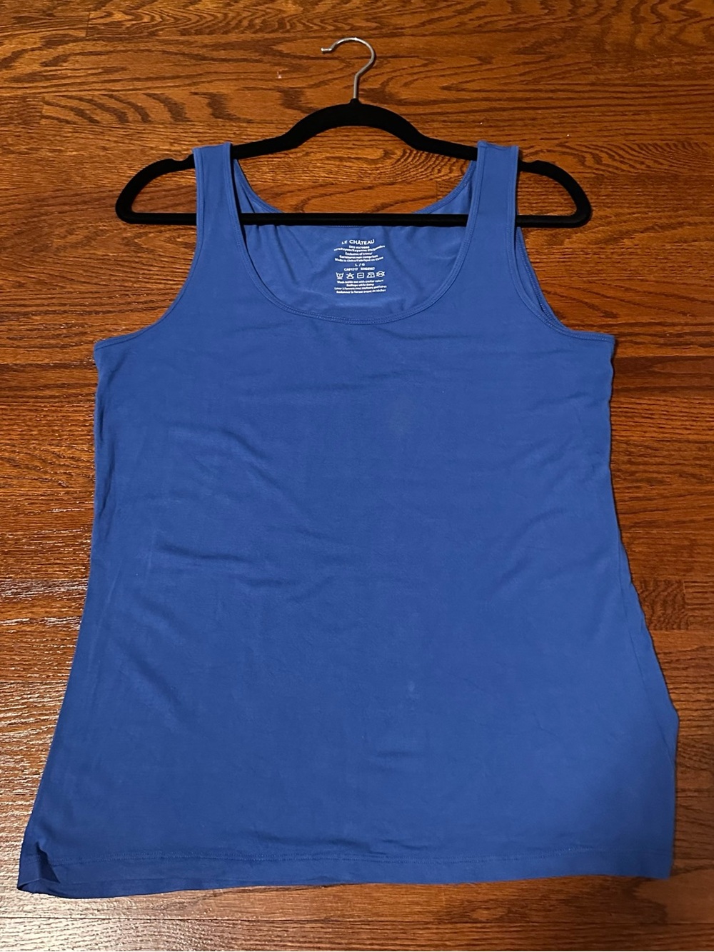 Le Chateau Bra-Friendly Tank [L]